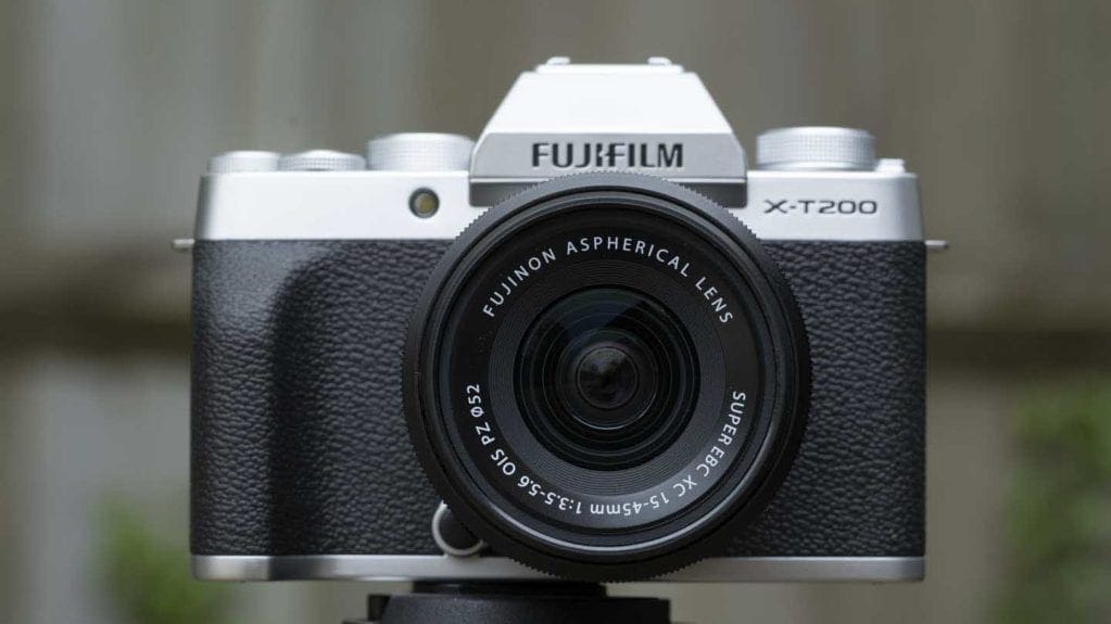 Fujifilm X-T200 review